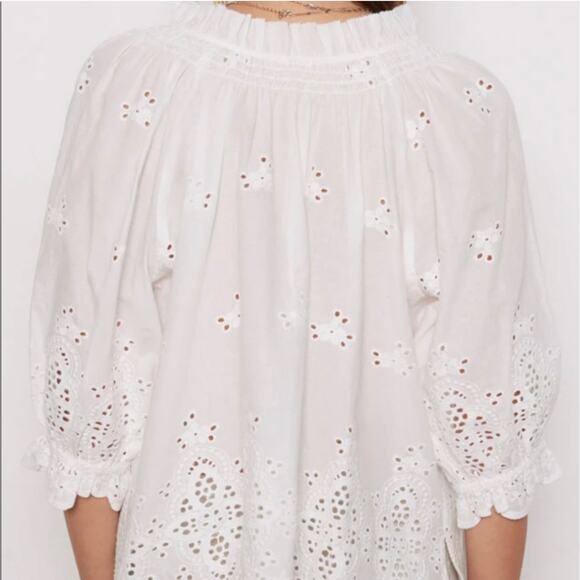 Tart Collections White Eyelet Blouse Lilliana Top Size Small - Picture 4 of 6